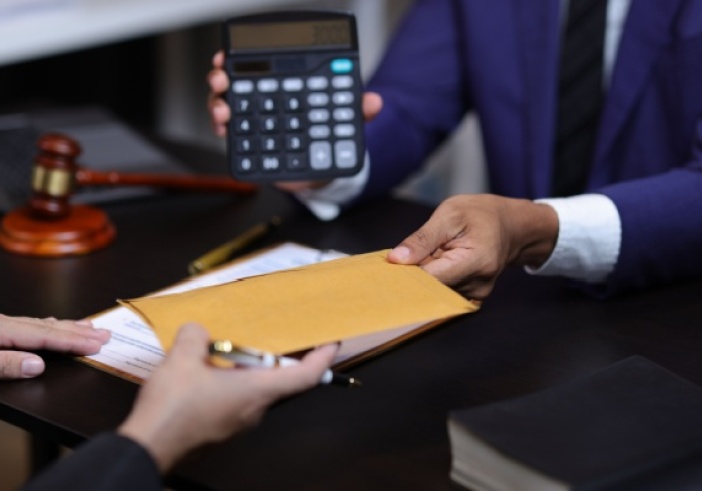 Illustration de l'article : Management fees : quand facture rime avec rémunération