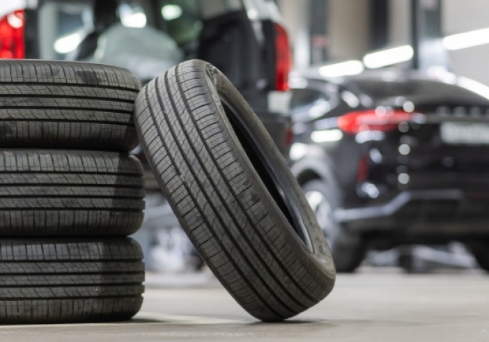 Illustration de l'article : Rechapage des pneus : une aide financière et des objectifs allégés