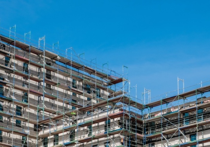 Illustration de l'article : Rénovation immobilière lourde : taux réduit de TVA et exonération de taxe foncière ?