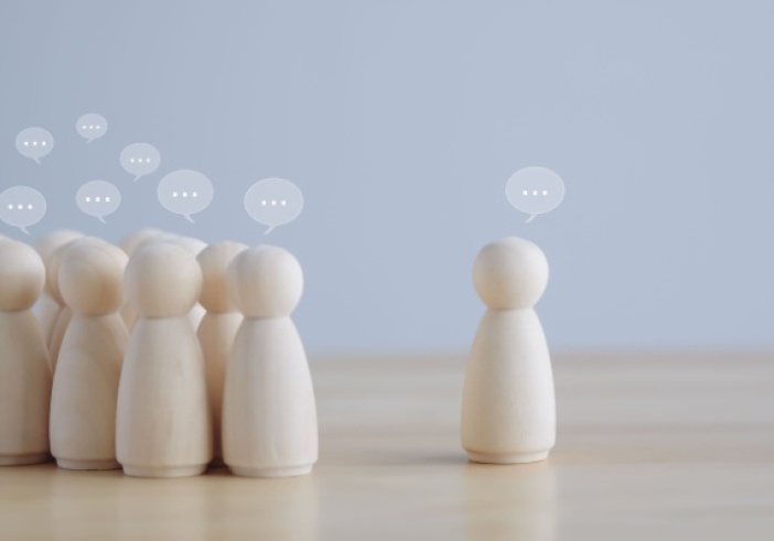 Illustration article : Enquête interne dans l’entreprise : jusqu’où va le contradictoire ?