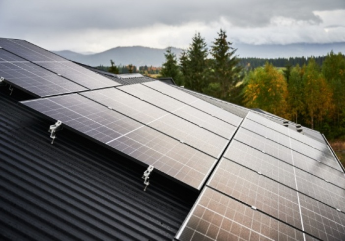 Illustration de l'article : Végétalisation et solarisation des toitures des ICPE : des cas particuliers…