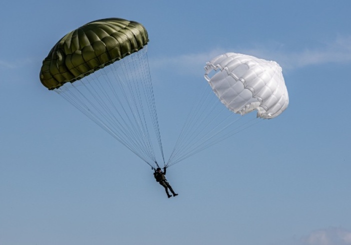 Illustration de l'article : TVA à taux réduit  : et pour les professionnels de parachutisme ?