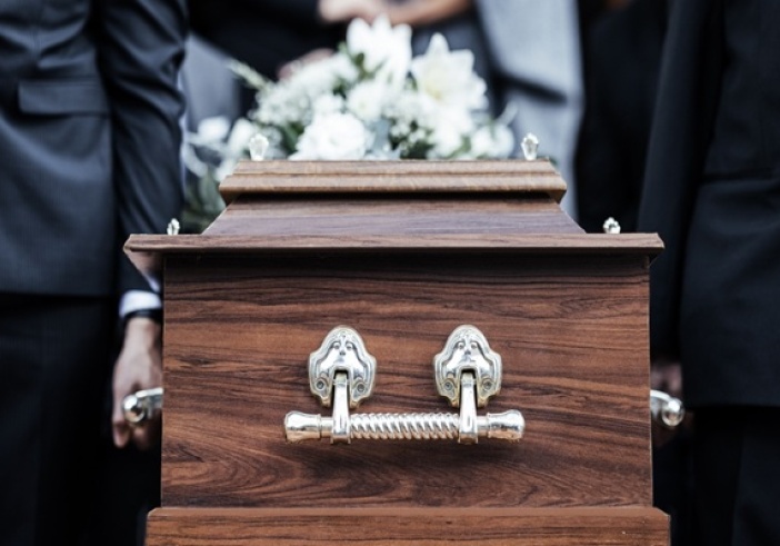 Illustration de l'article : Entreprises funéraires : une information obligatoire des familles revisitée