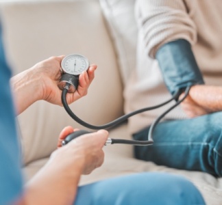 Illustration article : Médecins remplaçants : les services URSSAF évoluent