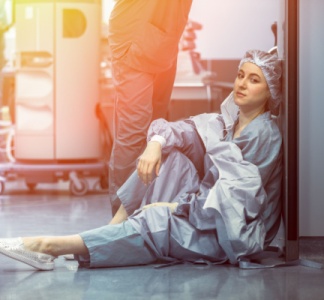 Illustration article : Heures supplémentaires réalisées par les soignants : totalement exonérées d’impôt sur le revenu ?