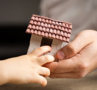 Illustration article : C’est l’histoire d’une petite-fille qui hérite de la holding de sa grand-mère…