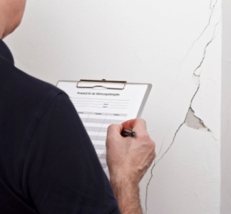 Illustration article : Réparations locatives : à la charge du bailleur, du locataire… ou de l’ancien locataire ?